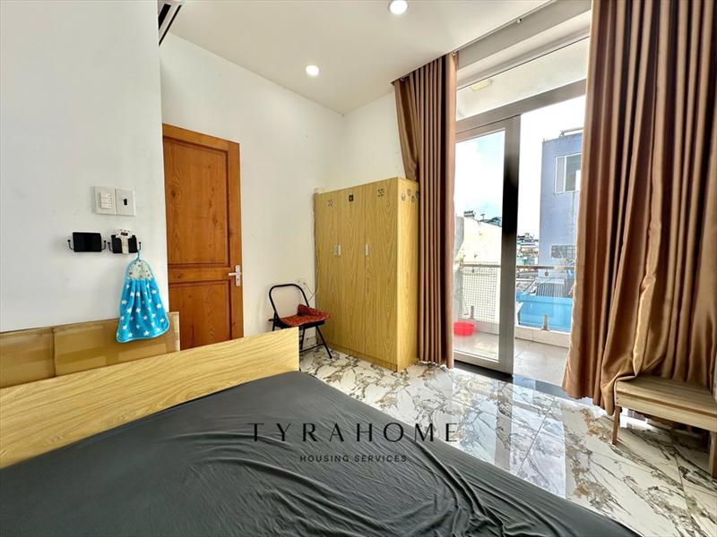SERVICED APARTMENT FULLY FURNISHED WITH BALCONY