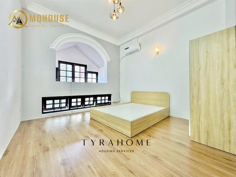 SERVICED APARTMENT FULLY FURNISHED WITH WINDOW