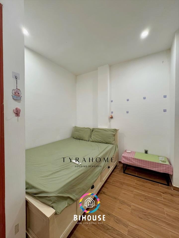 PHÒNG FULLY FURNISHED WITH WINDOW