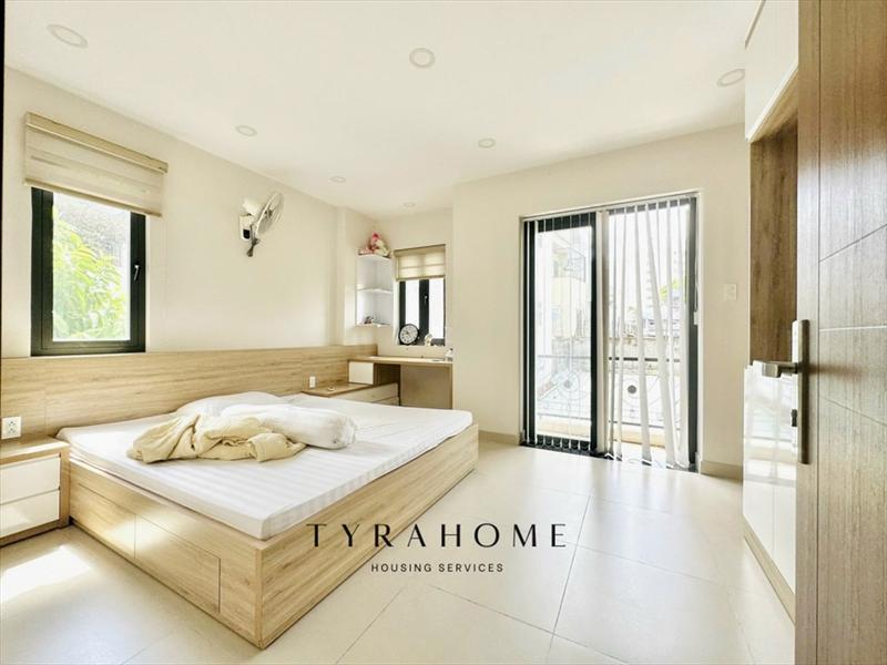 CĂN HỘ DỊCH VỤ FULL NỘI THẤT CÓ BAN CÔNG