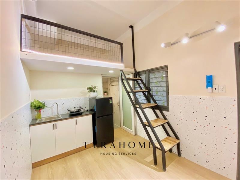 PHÒNG FULLY FURNISHED WITH WINDOW