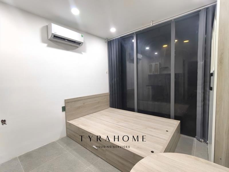 PHÒNG FULLY FURNISHED WITH BALCONY