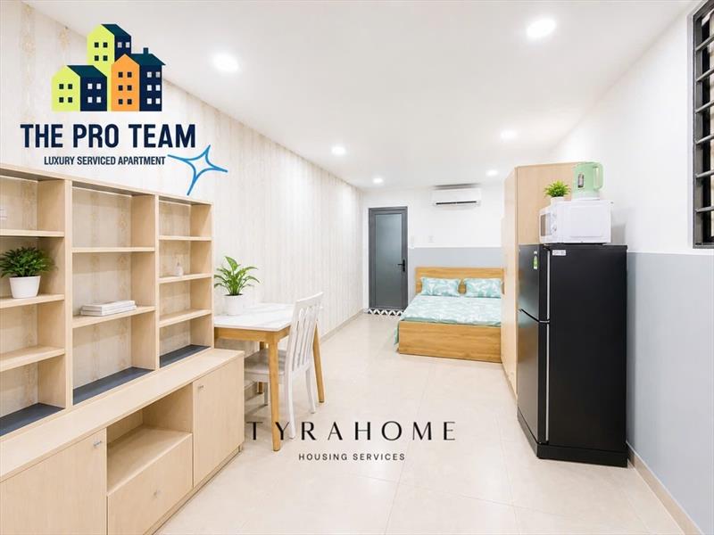 PHÒNG FULLY FURNISHED WITH BALCONY