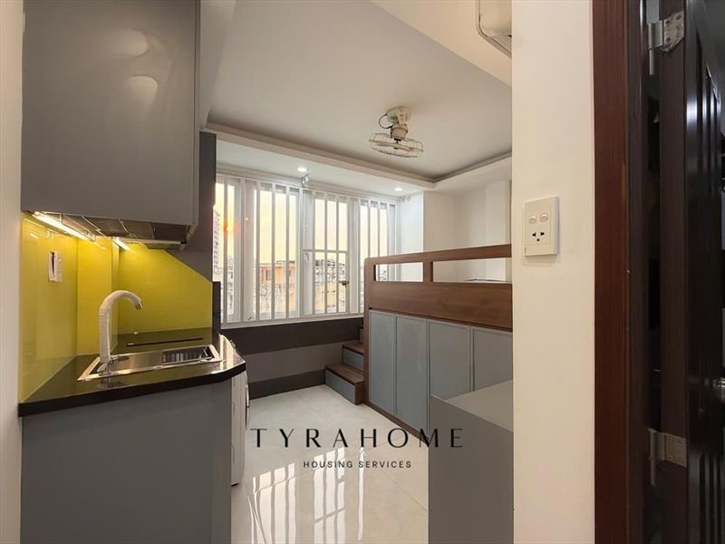 PHÒNG FULLY FURNISHED WITH WINDOW
