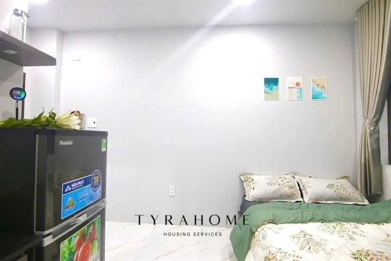 PHÒNG FULLY FURNISHED WITH WINDOW