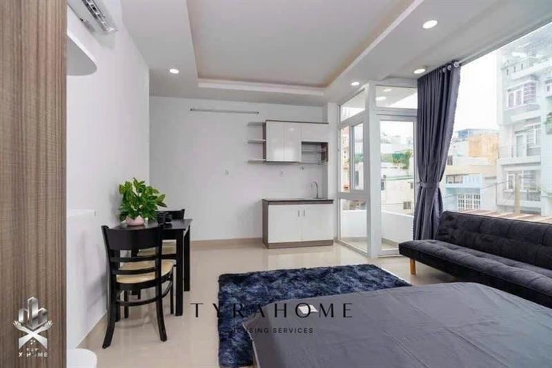 PHÒNG FULLY FURNISHED WITH WINDOW