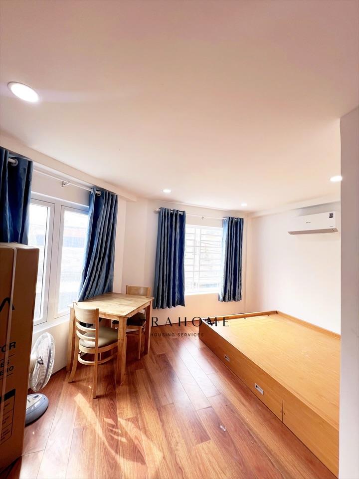 PHÒNG FULL NỘI THẤT CÓ CỬA SỔ