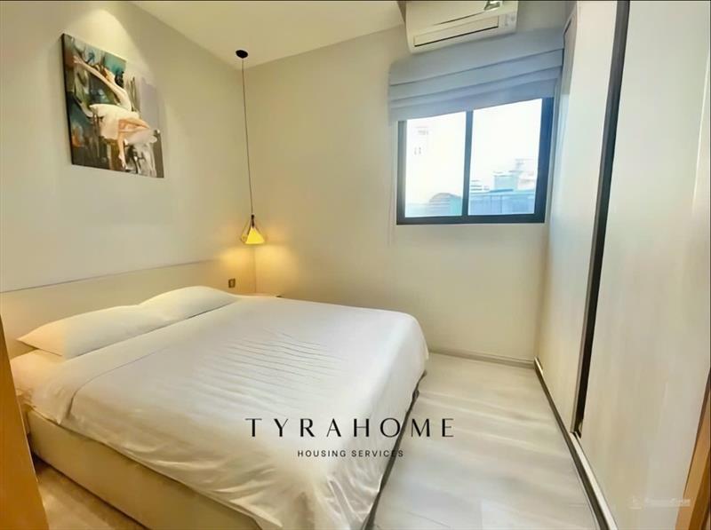 SERVICED APARTMENT FULLY FURNISHED WITH WINDOW