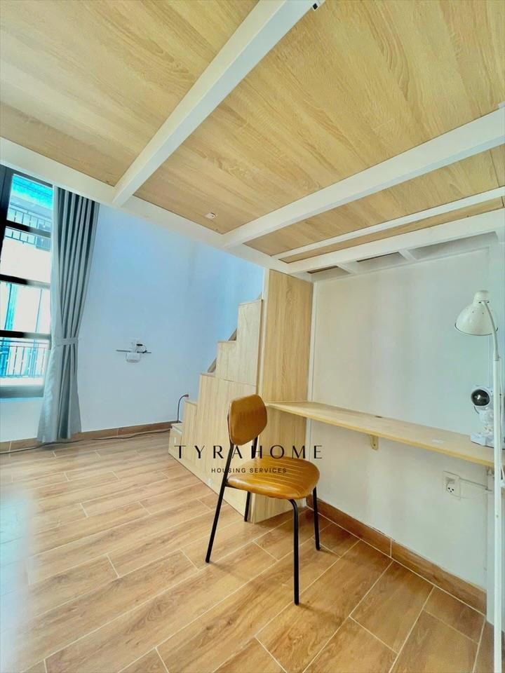 PHÒNG FULLY FURNISHED WITH WINDOW