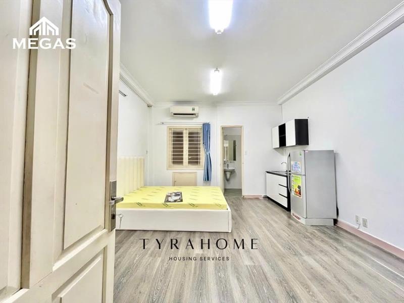 PHÒNG FULL NỘI THẤT CÓ CỬA SỔ