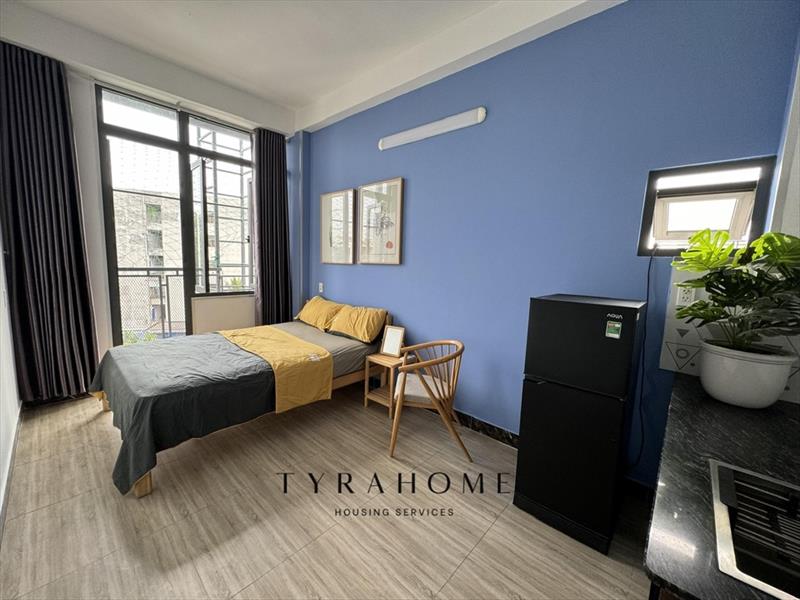 PHÒNG FULLY FURNISHED WITH BALCONY