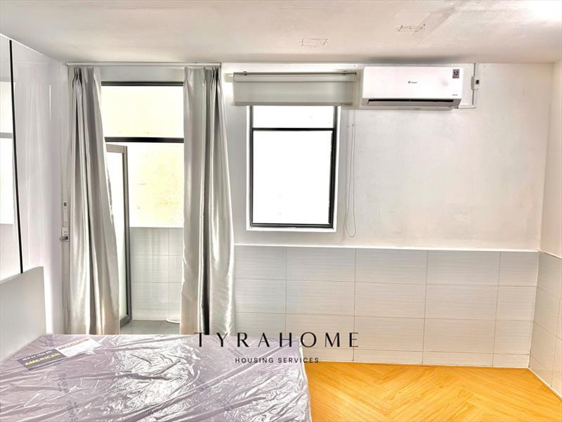 PHÒNG FULLY FURNISHED WITH WINDOW