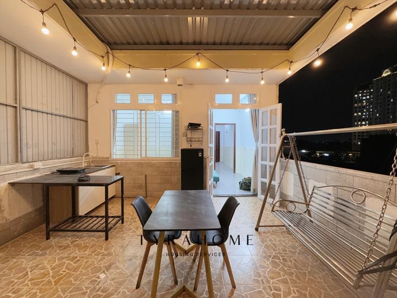 SERVICED APARTMENT FULLY FURNISHED WITH BALCONY