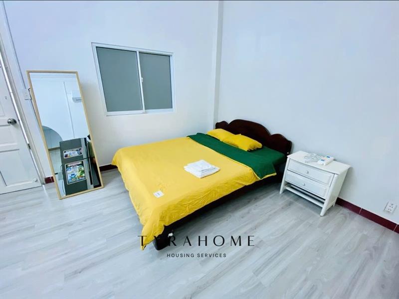 PHÒNG FULLY FURNISHED WITH WINDOW