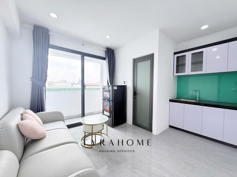 CĂN HỘ DỊCH VỤ FULL NỘI THẤT MÁY GIẶT RIÊNG CÓ BAN CÔNG