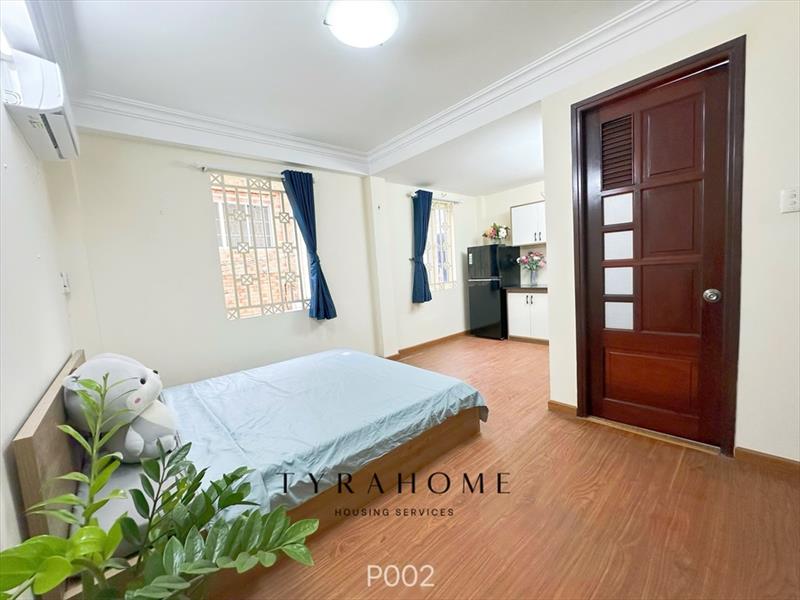 PHÒNG FULLY FURNISHED WITH WINDOW