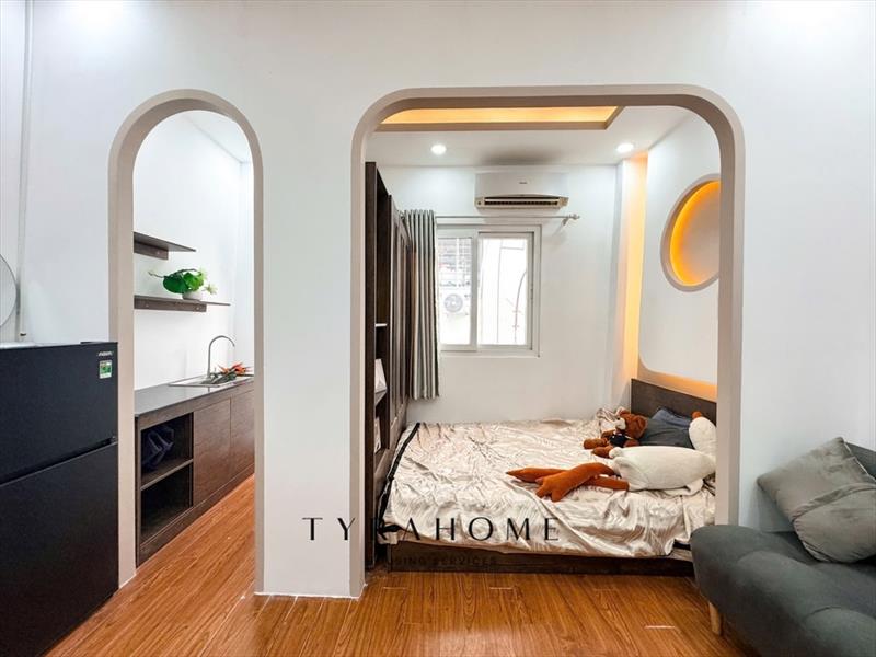 SERVICED APARTMENT FULLY FURNISHED WITH BALCONY