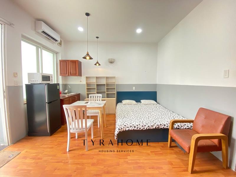 PHÒNG FULL NỘI THẤT CÓ BAN CÔNG
