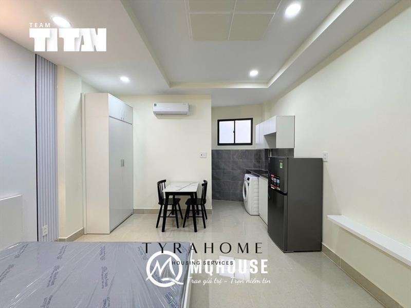 PHÒNG FULL NỘI THẤT MÁY GIẶT RIÊNG CÓ CỬA SỔ