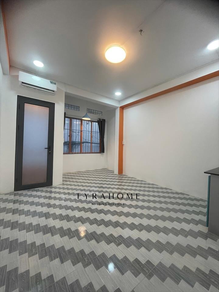 PHÒNG FULL NỘI THẤT CÓ CỬA SỔ