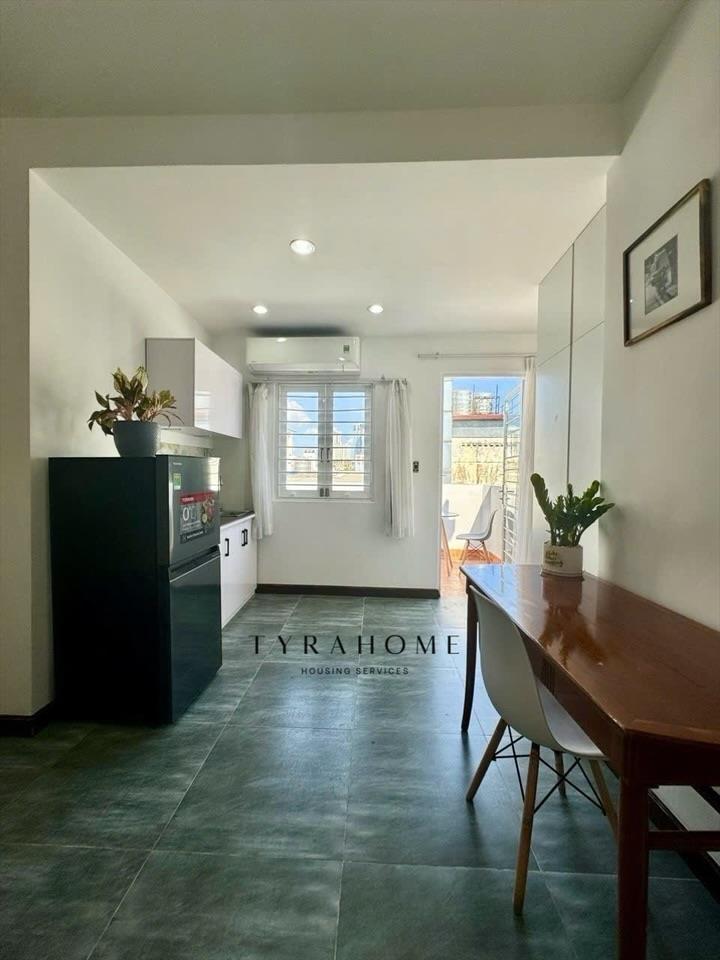 PHÒNG FULLY FURNISHED WITH BALCONY
