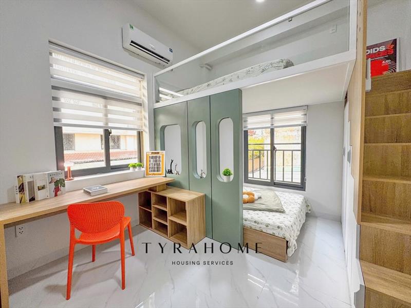 PHÒNG FULLY FURNISHED WITH WINDOW
