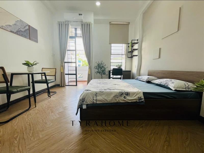 CĂN HỘ DỊCH VỤ FULL NỘI THẤT MÁY GIẶT RIÊNG CÓ BAN CÔNG