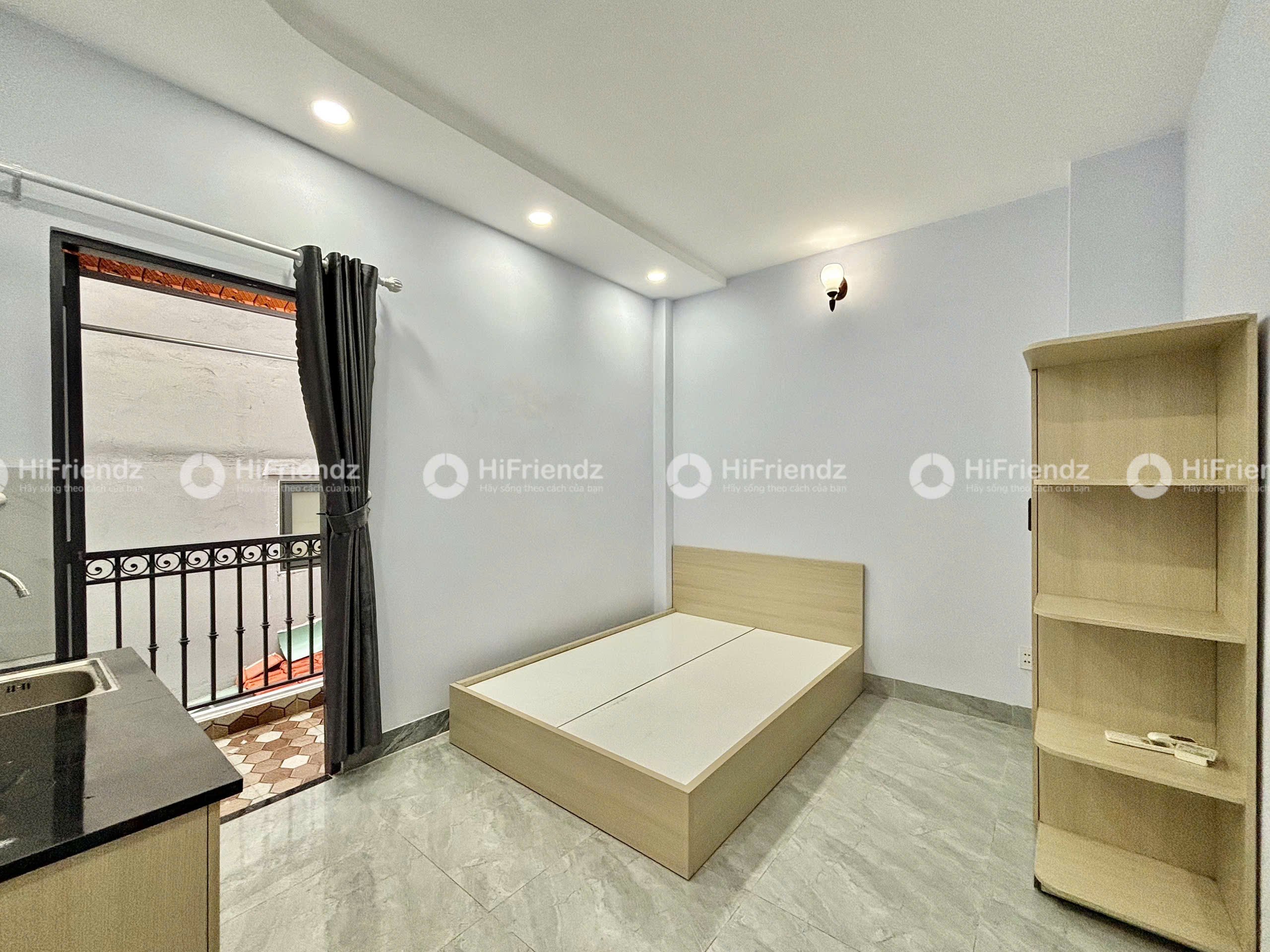 STUDIO BALCONY FULLY FURNISHED
