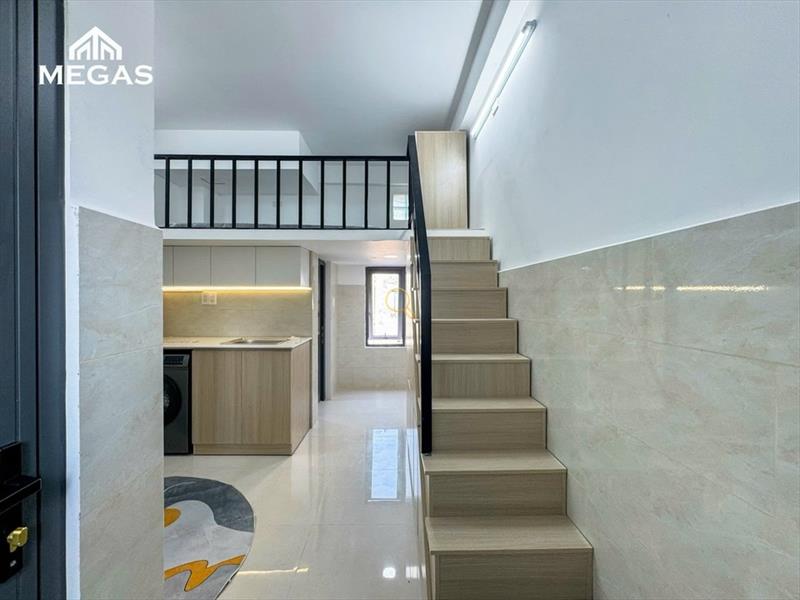 PHÒNG FULLY FURNISHED WITH WINDOW