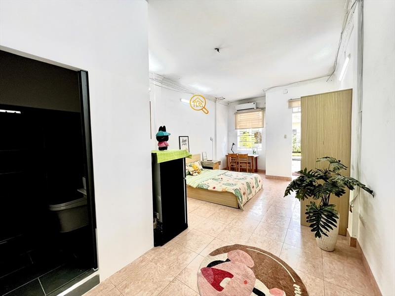 PHÒNG FULLY FURNISHED WITH BALCONY