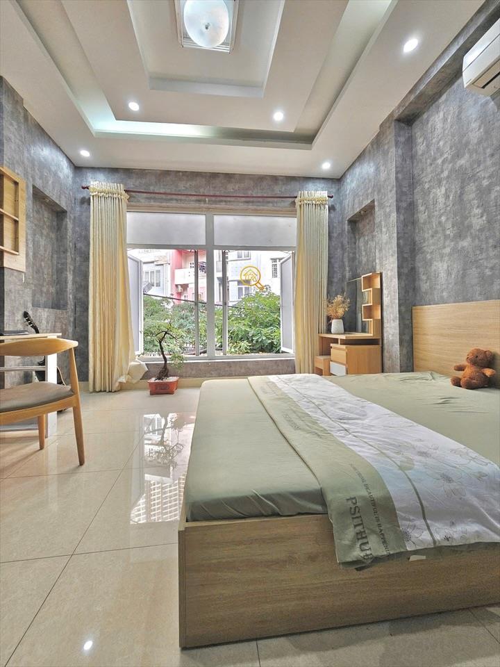 CĂN HỘ DỊCH VỤ FULL NỘI THẤT CÓ CỬA SỔ
