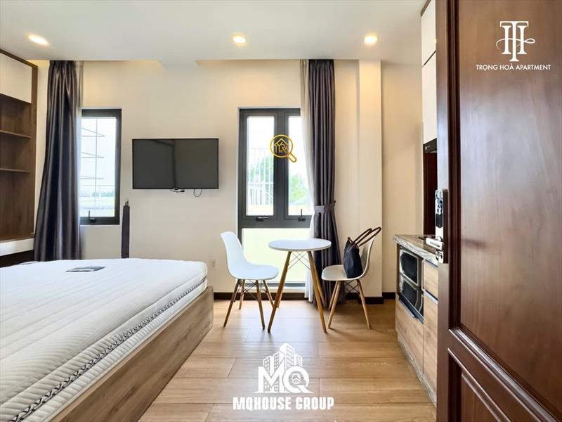 CĂN HỘ DỊCH VỤ FULL NỘI THẤT CÓ CỬA SỔ
