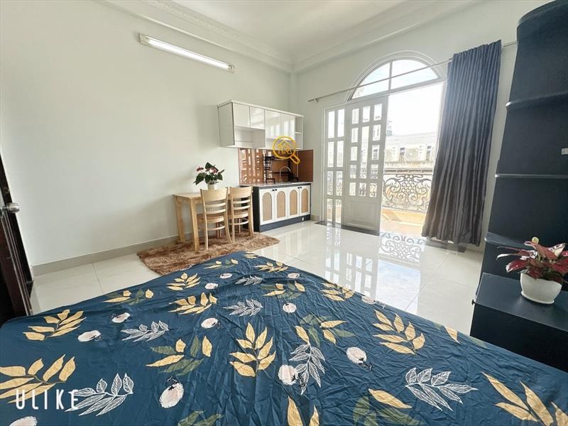 PHÒNG FULLY FURNISHED WITH BALCONY