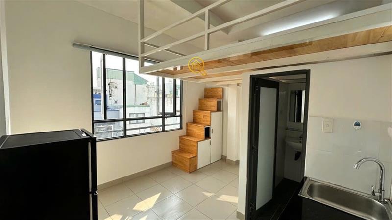 PHÒNG FULLY FURNISHED WITH WINDOW