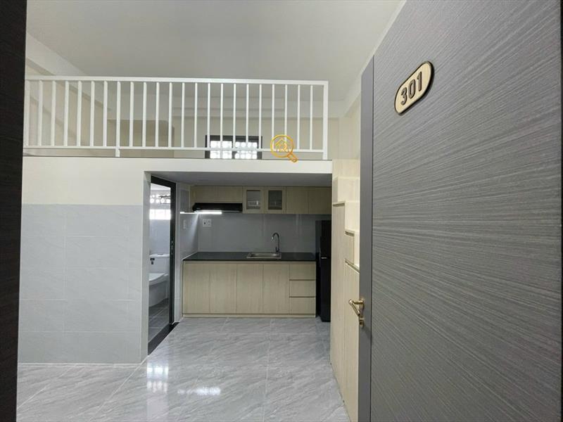 PHÒNG FULLY FURNISHED WITH WINDOW
