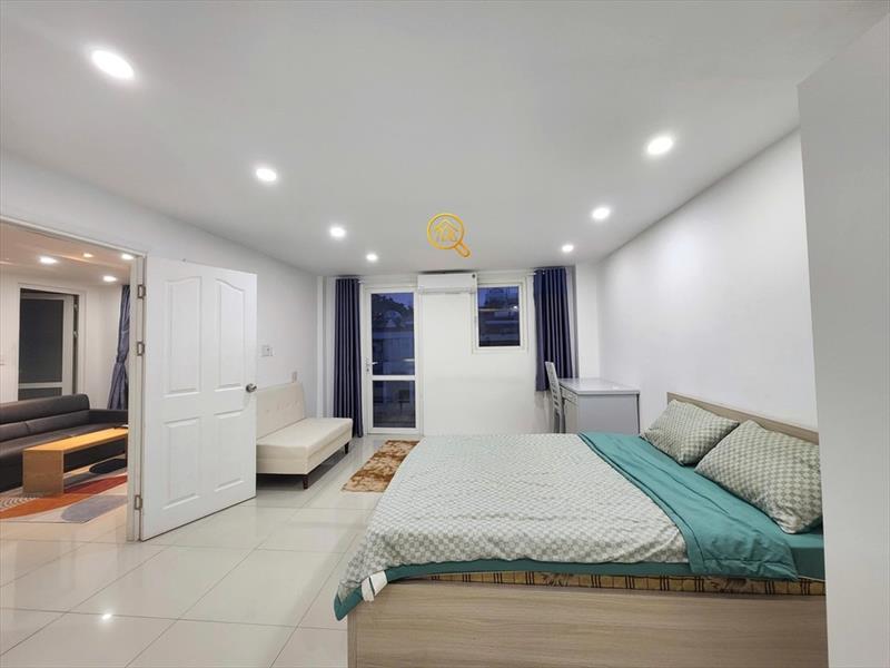 SERVICED APARTMENT FULLY FURNISHED WITH BALCONY