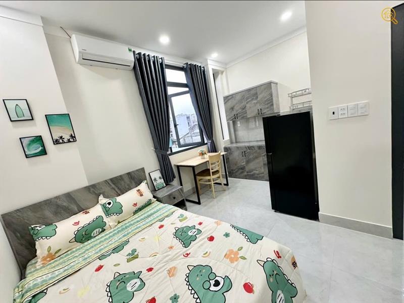 PHÒNG FULLY FURNISHED WITH WINDOW