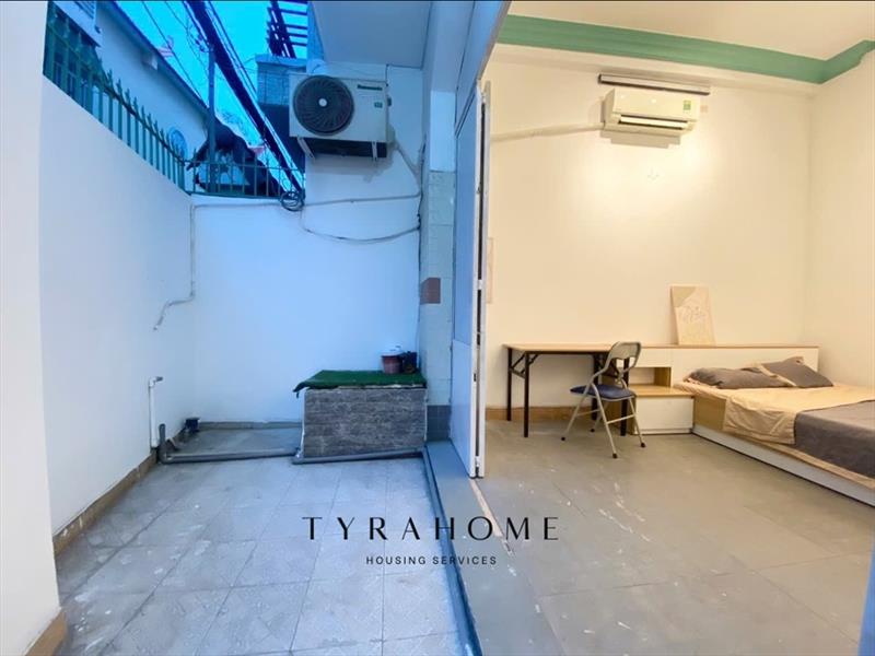 PHÒNG FULLY FURNISHED WITH BALCONY