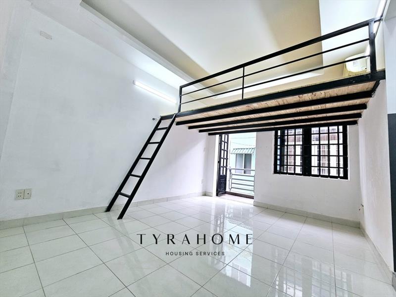 PHÒNG FULL NỘI THẤT CÓ BAN CÔNG
