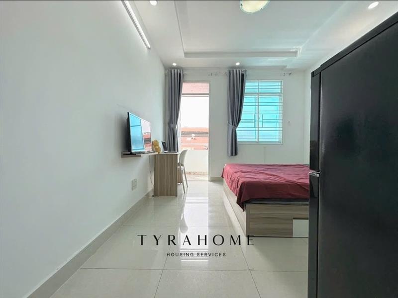 PHÒNG FULL NỘI THẤT CÓ BAN CÔNG