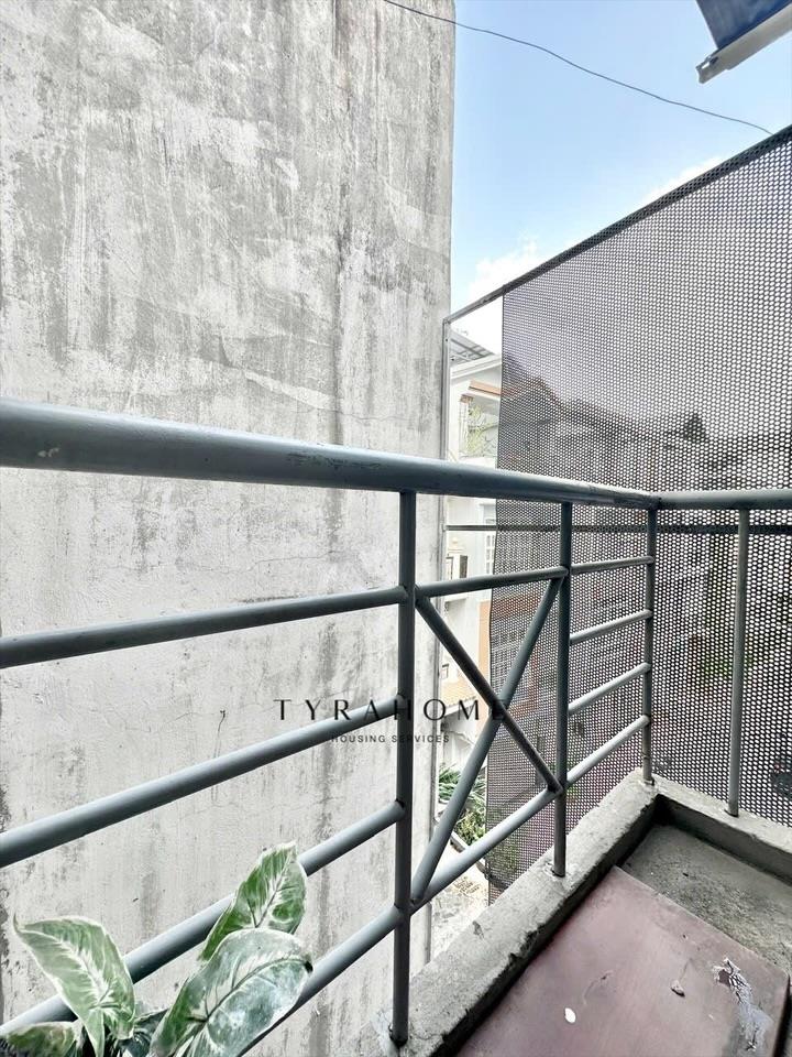 PHÒNG FULL NỘI THẤT CÓ CỬA SỔ
