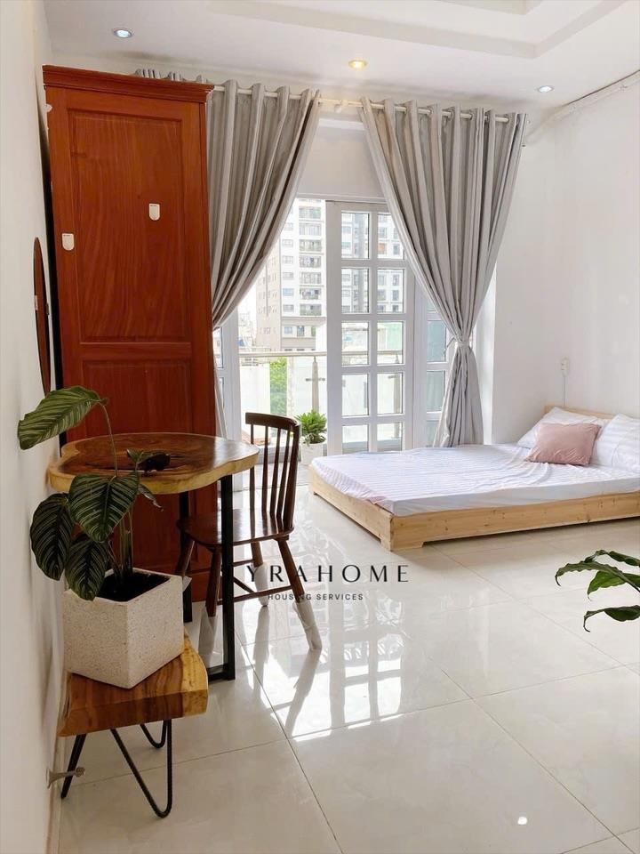 PHÒNG FULL NỘI THẤT CÓ BAN CÔNG