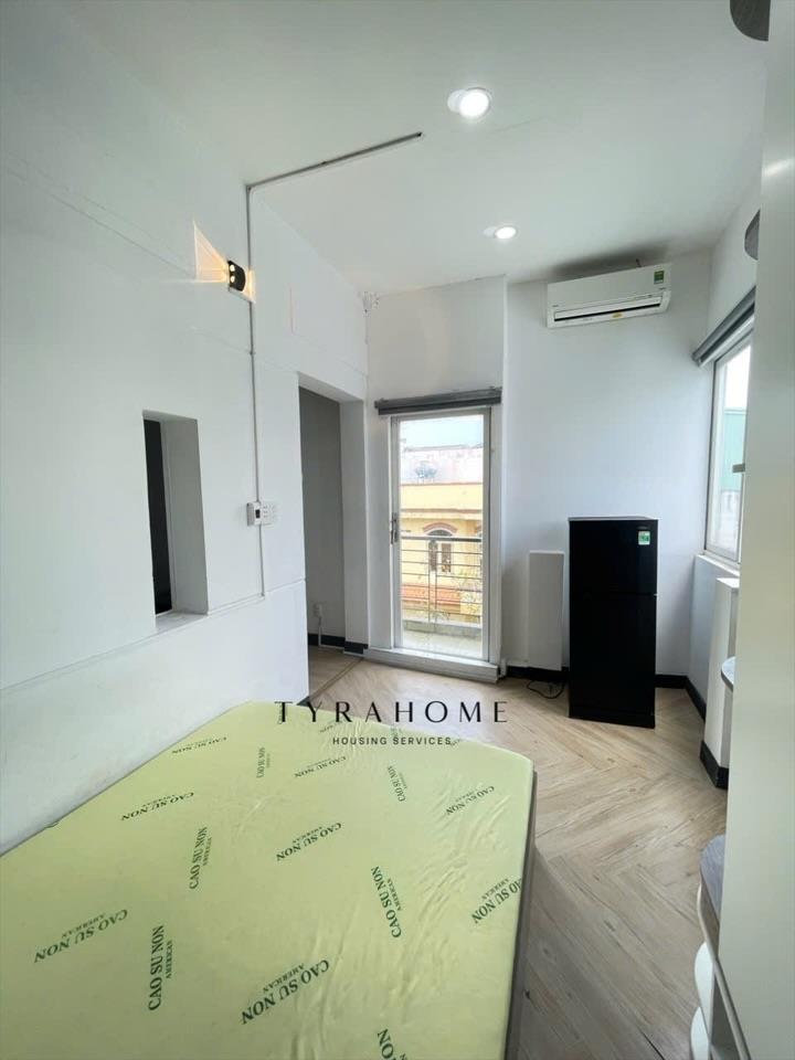 PHÒNG FULL NỘI THẤT CÓ BAN CÔNG