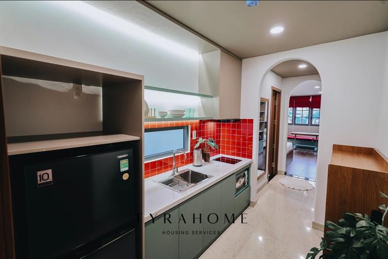 SERVICED APARTMENT FULLY FURNISHED WITH WINDOW