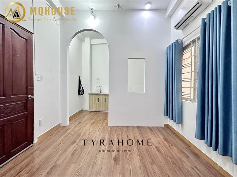 PHÒNG FULLY FURNISHED WITH WINDOW
