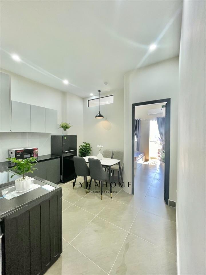 CĂN HỘ DỊCH VỤ FULL NỘI THẤT MÁY GIẶT RIÊNG CÓ BAN CÔNG