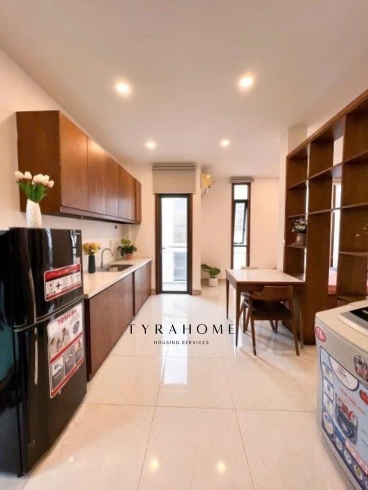 CĂN HỘ DỊCH VỤ FULL NỘI THẤT MÁY GIẶT RIÊNG CÓ CỬA SỔ