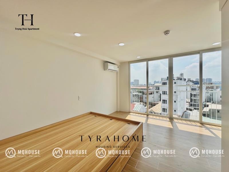 PHÒNG FULLY FURNISHED WITH WINDOW