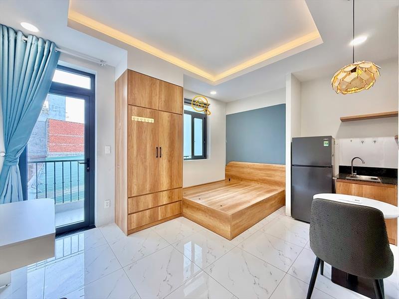 CĂN HỘ DỊCH VỤ FULL NỘI THẤT MÁY GIẶT RIÊNG CÓ BAN CÔNG
