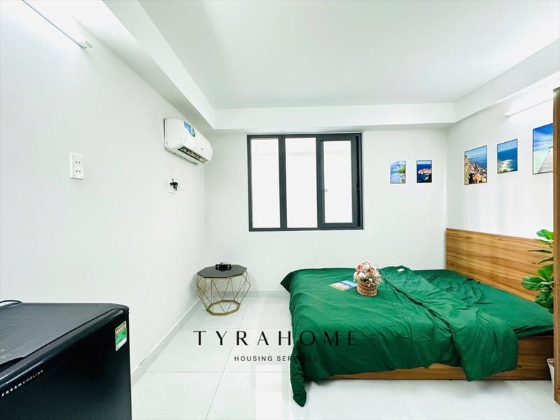 PHÒNG FULLY FURNISHED WITH WINDOW